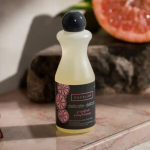 Flacon de Lessive Eucalan 100ml pamplemousse sans rinçage doux