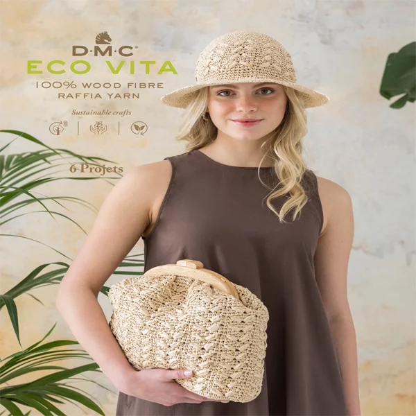 Couverture du Livre DMC - Raphia - 6 Projets avec sacs et chapeaux à réaliser en Raphia Plat DMC